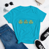 Three Cute Shamrocks (Women's Short Sleeve T-Shirt)